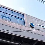 RedDoorz near Mangga Dua Square
