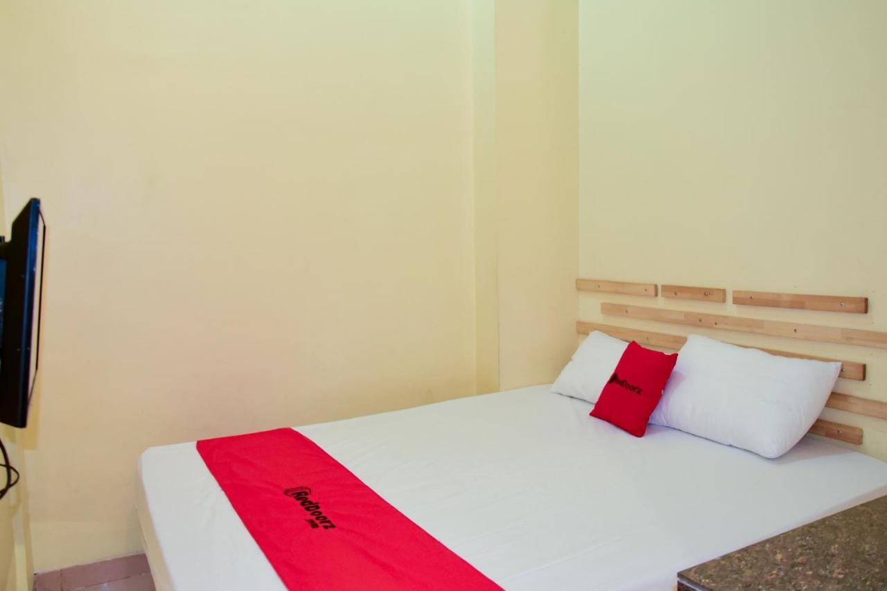 Reddoorz Near Mangga Dua Square Gasthuis Jakarta